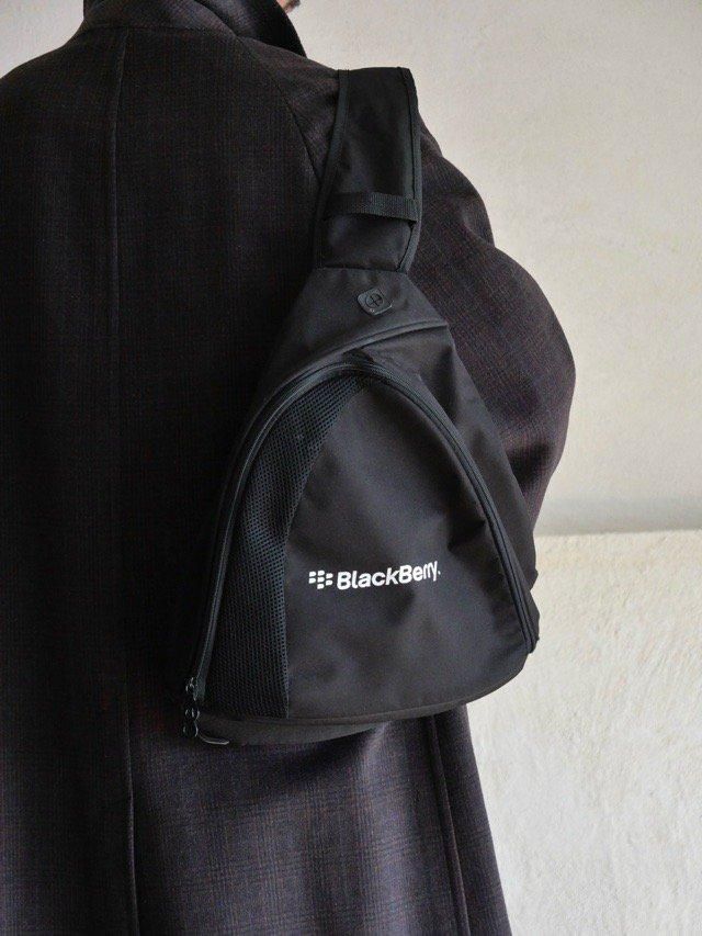 00's BlackBerry Shoulder Bag