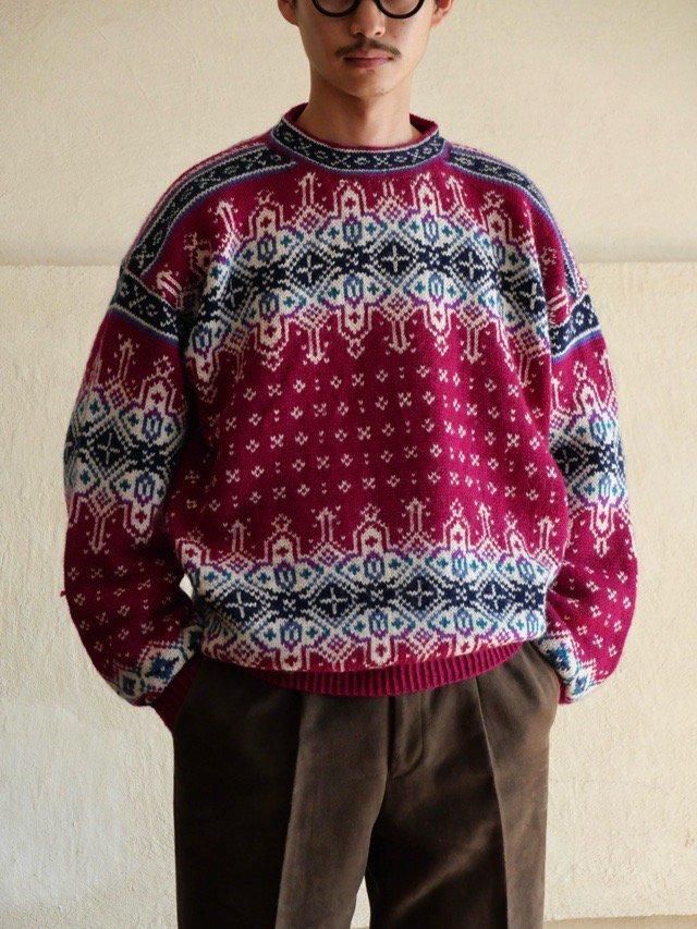 Nordic Design Hand Mock-neck Knit Sweater 