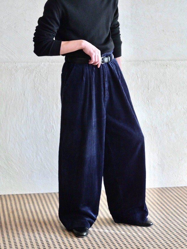 1990's BIG"G" SPORTS
Wide-Wale Corduroy Big Pants
