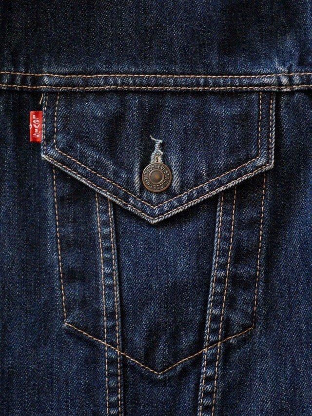 00's Euro Levi's 70500 Denim Trucker Jacket - Vintage & Archive