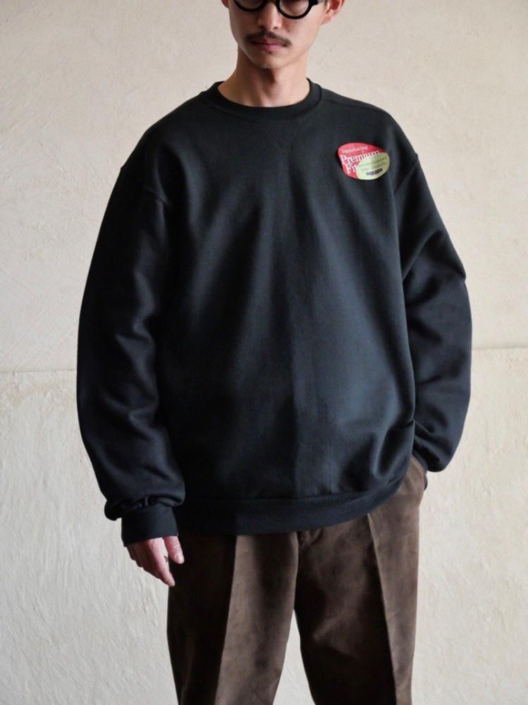 Deadstock Early 00's JERZEES
Blank-Black Sweat Shirt, Made in Mexico.