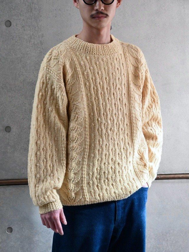 1980's Vintage ABERCROMBIE&FITCH
Wool Cable Knit Sweater