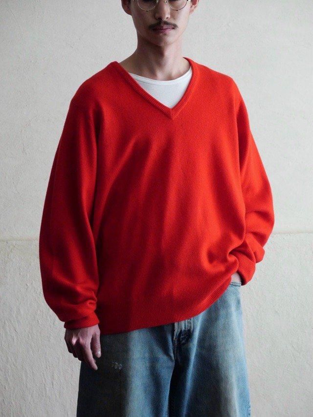 1980's Vintage Ballantyne Knit Sweater,
100% Super Geelong Wool / RED
