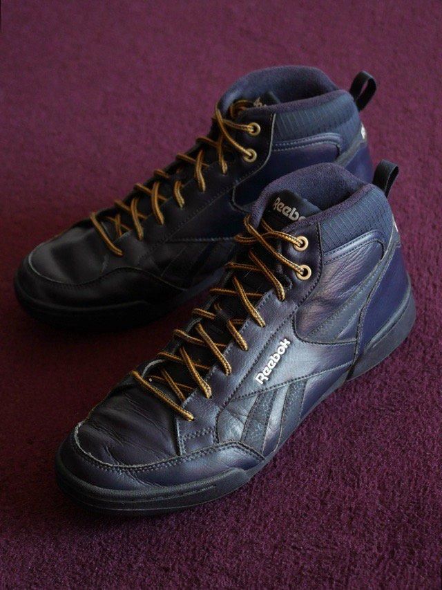 00's Reebok Leather Sneakers, Blue