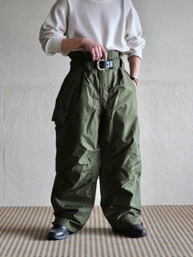 1940~50's U.S.NAVY Vintage
Extreme Cold Weather Padded Nylon PantsLARGE