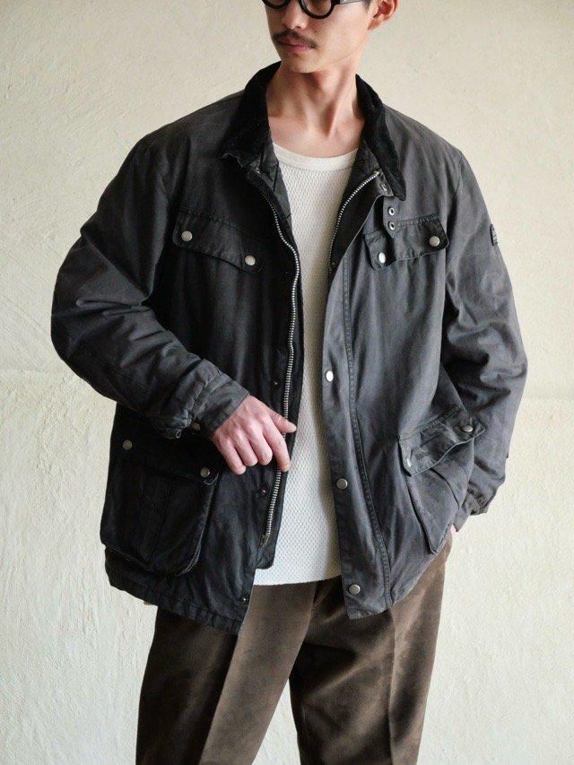 Barbour INTERNATIONAL "Black" 
Waxed Cotton & Quilt Lining