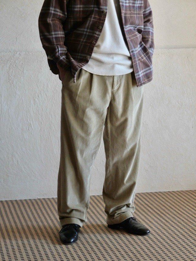 BrooksBrothers Wide-Wale Corduroy TrousersBeige