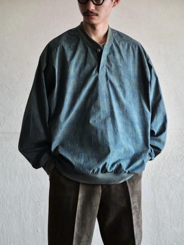 1990's Vintage NIKE GOLF "Raindrop Camo" Henley Nylon Pullover