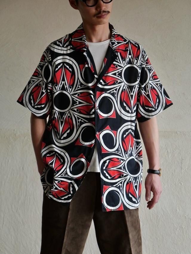 1980's Gianfranco Ferre Open-collar Design Shirt