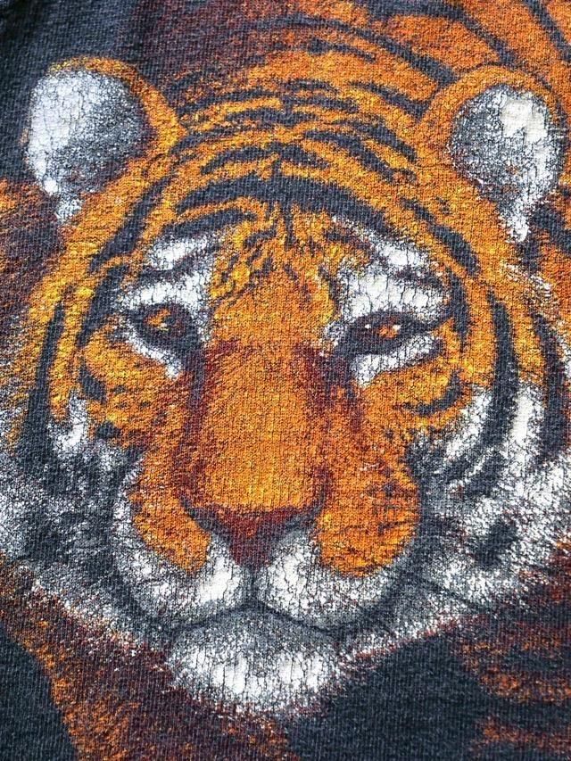 1990's "One shoulder Tiger" Printed T-shirt