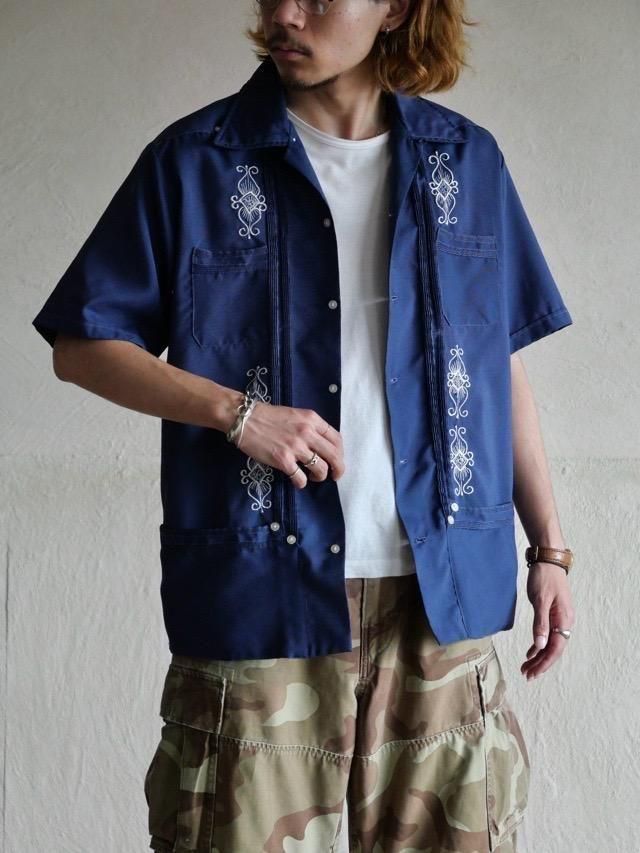 1970's Vintage Ra-Had Navy Cuba Shirt 