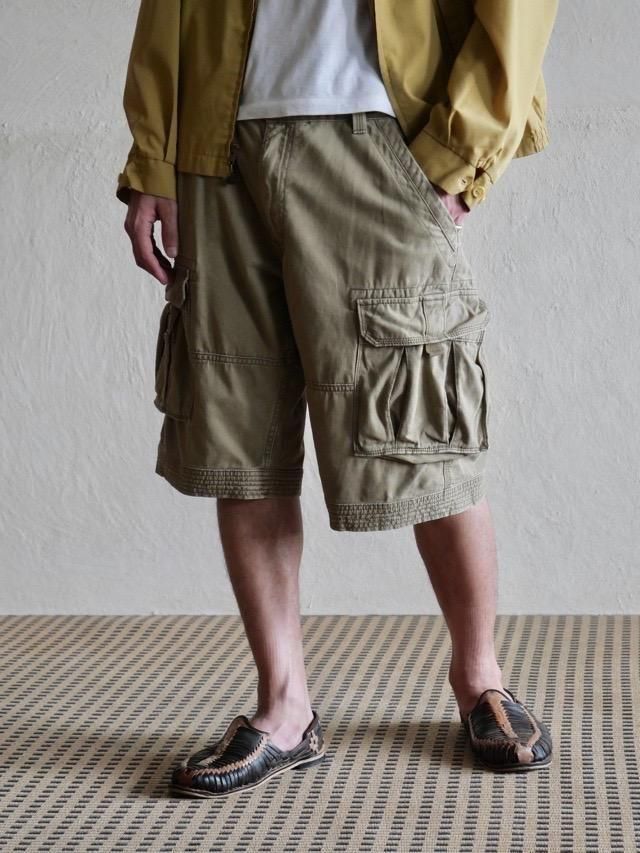 00's Levi's Cotton Twill Cargo Shortsw.34