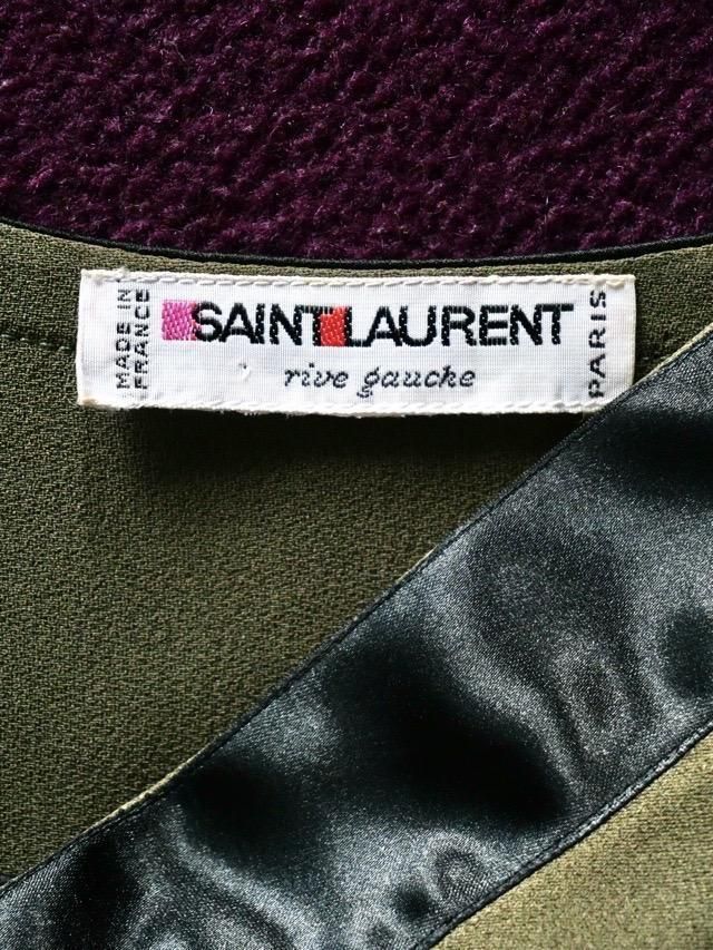~1970's SAINT LAURENT rive gauche
Sleeve-less Shirt, Made in France.