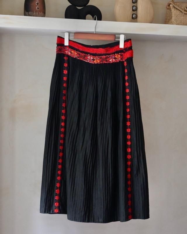 Vintage Eastern European Traditional Pleats Skirt