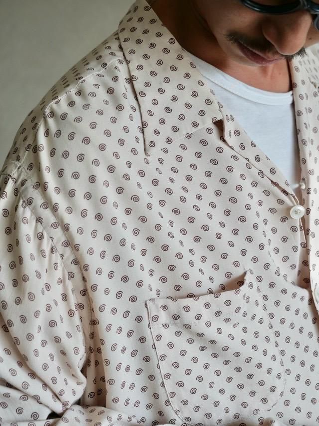 1960's Vintage Oviatt's Printed Rayon Shirt
