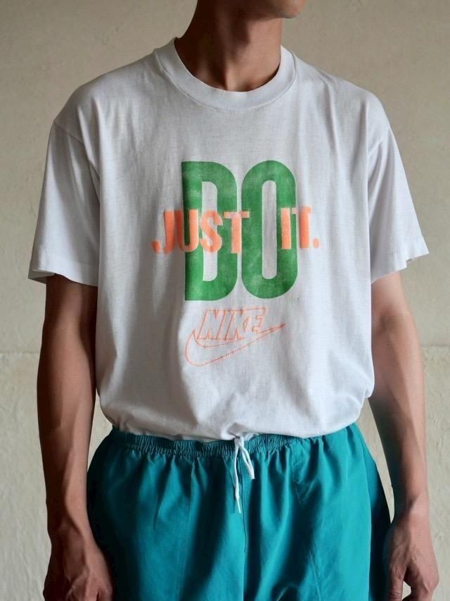 1990's "Just Do It" Printed T-Shirt