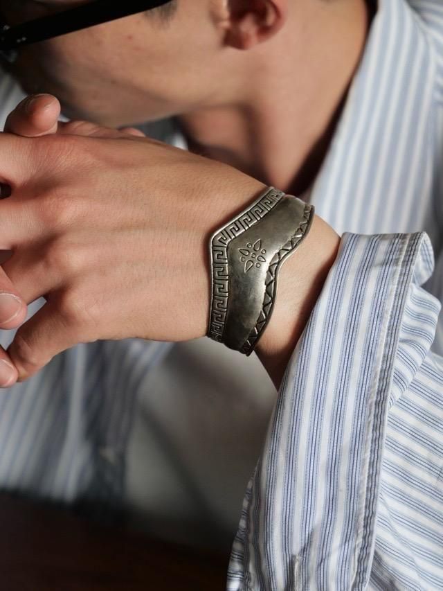 Vintage Ethnic Design Bangle
