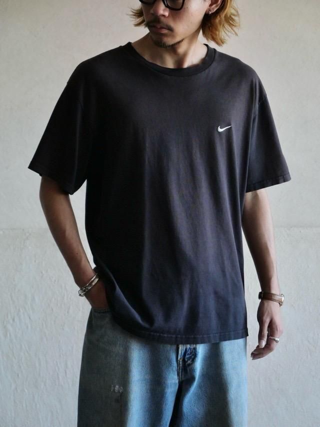 1990~00s Nike Logo Faded T-Shirt, Made in Canada.