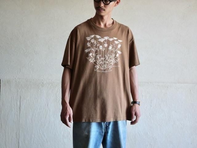 1990s Printed T-ShirtBrown / Queen Anne's Lace