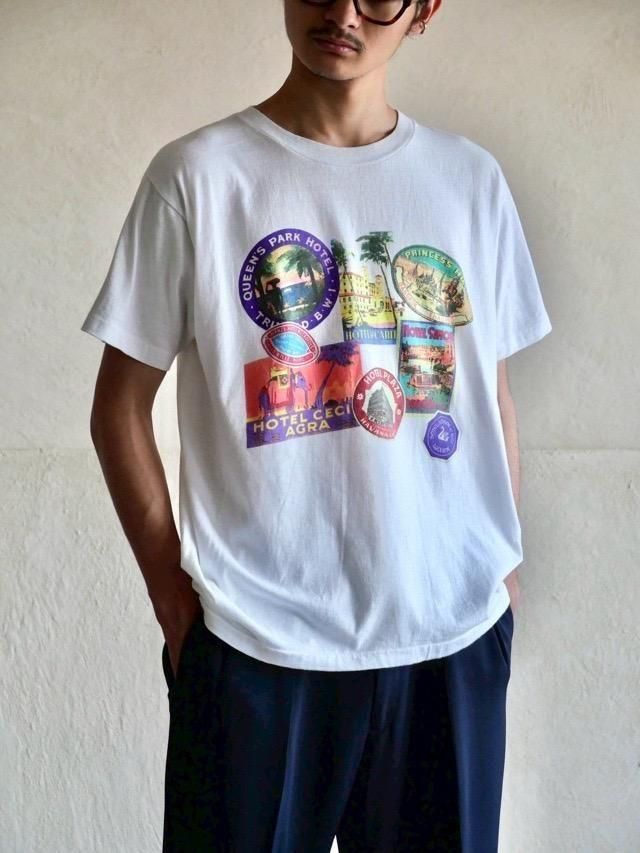 1990's Printed T-shirt &#127976;Liz Wear Vintage Hotel Sticker&#127976;