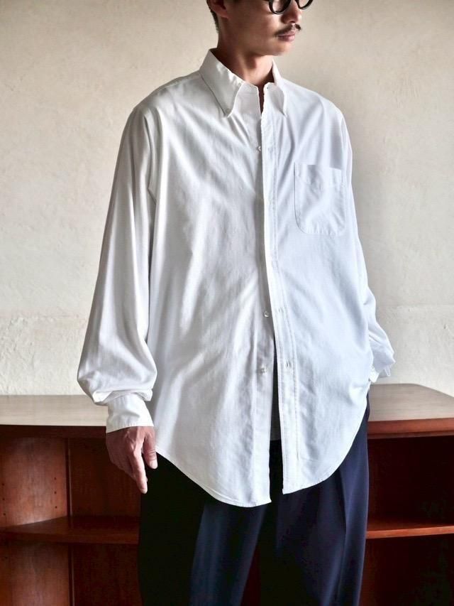 1970's Vintage Brooks Brothers
6buttons All Cotton White L/S  Shirt "Sold by 1 Piece"