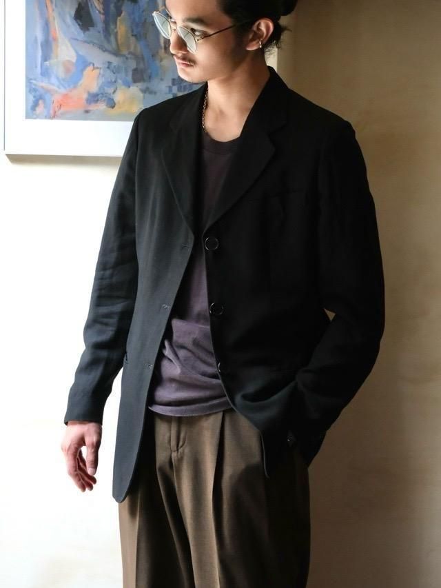 1990's Dolce&Gabbana, Black Jacket
55% Rayon  45% Linen / Made in ITALY.