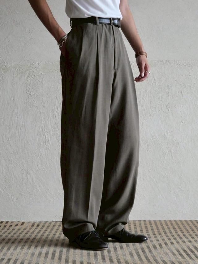 1990s Banana Republic 2Tuck Gabadin Trousers, Made in Italy.