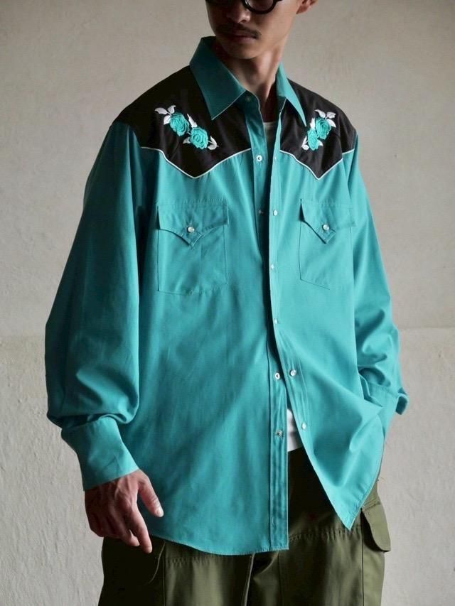 1980's ELY CATTLEMAN 
"Turquoise Blue" Western Shirt