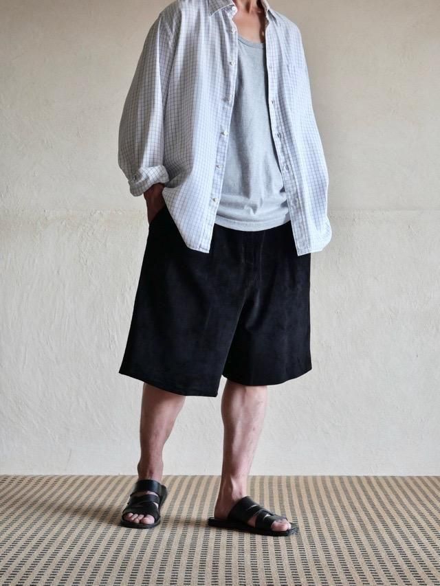 00's Black Suede Shorts