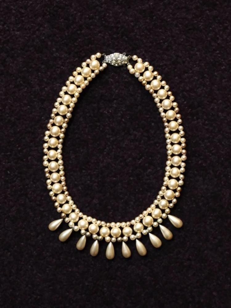 Vintage Imitation Pearl Necklace, Made in England.