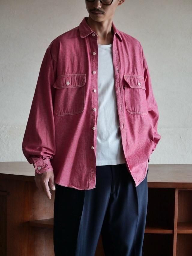 00s Canadian Levis Pink Denim Work Shirt