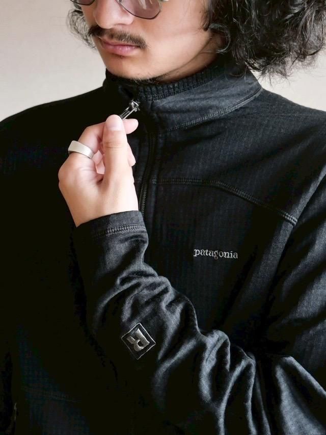 00s Patagonia Regulater Series R1 Jacket Black
