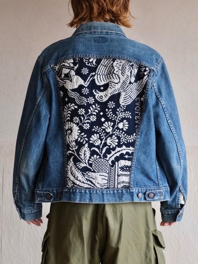 Levis 75505 Denim Jacket With Woven Art