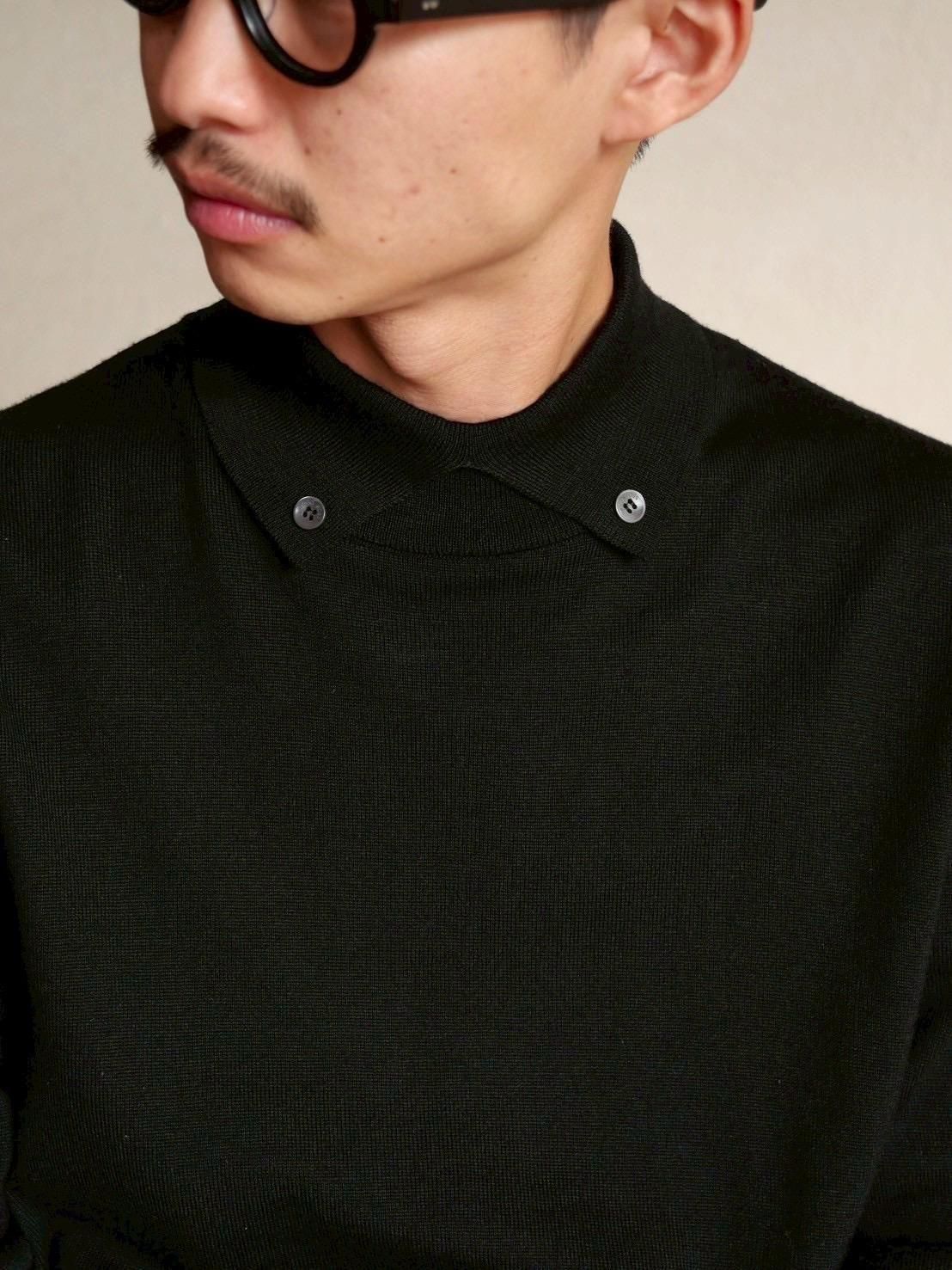 00's HUGO BOSS 3point Buttons Design Knit Sweater