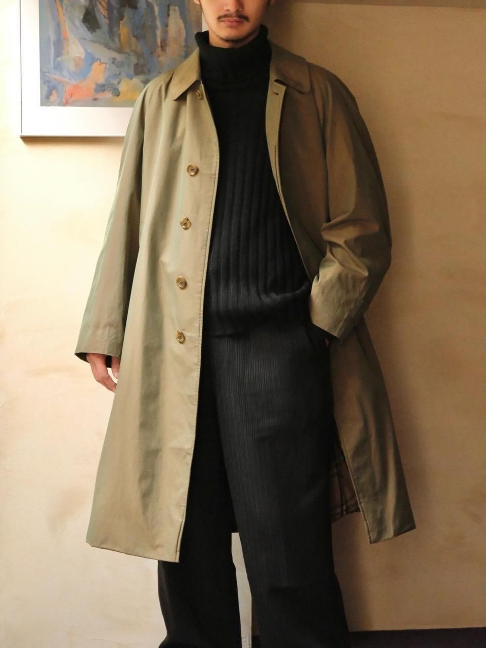 1995's Vintage Burberrys' 100% Cotton Iridescent-cloth Balmacaan Coat, Made in England.