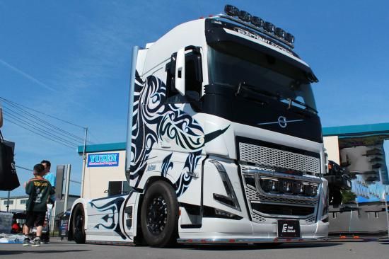 トラックカスタム見本_FE023_Adam｜【ボルボ・カスタムのプロ