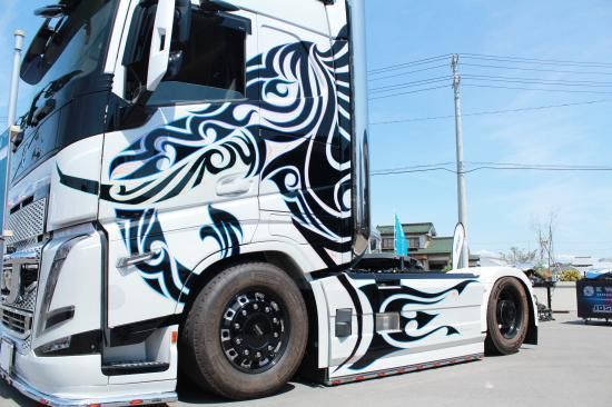 トラックカスタム見本_FE023_Adam｜【ボルボ・カスタムのプロ