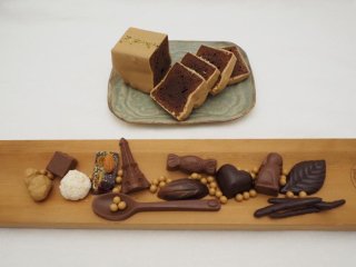 詰め合わせギフトB：ボンボンショコラ”Cadeau（カド—）”（13種類のチョコレート）＆プレミアム・ガトー・オ・ショコラ