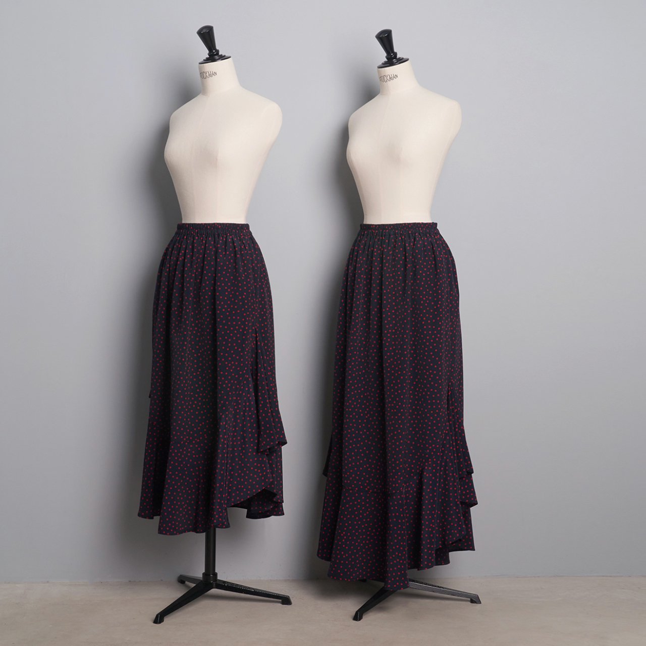 Pale Jute <BR>polka dot skirtCircus Night<BR>navy  red