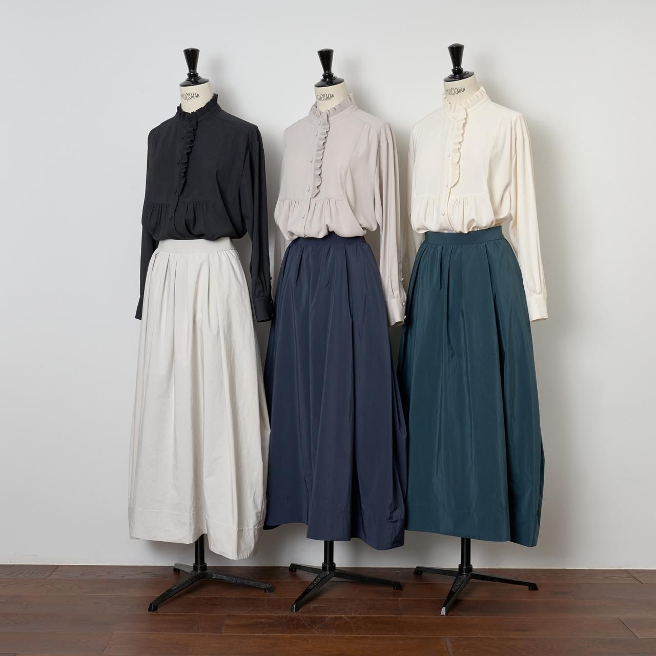 PaleJutePleated blouse sophiemidnight black - Pale Jute