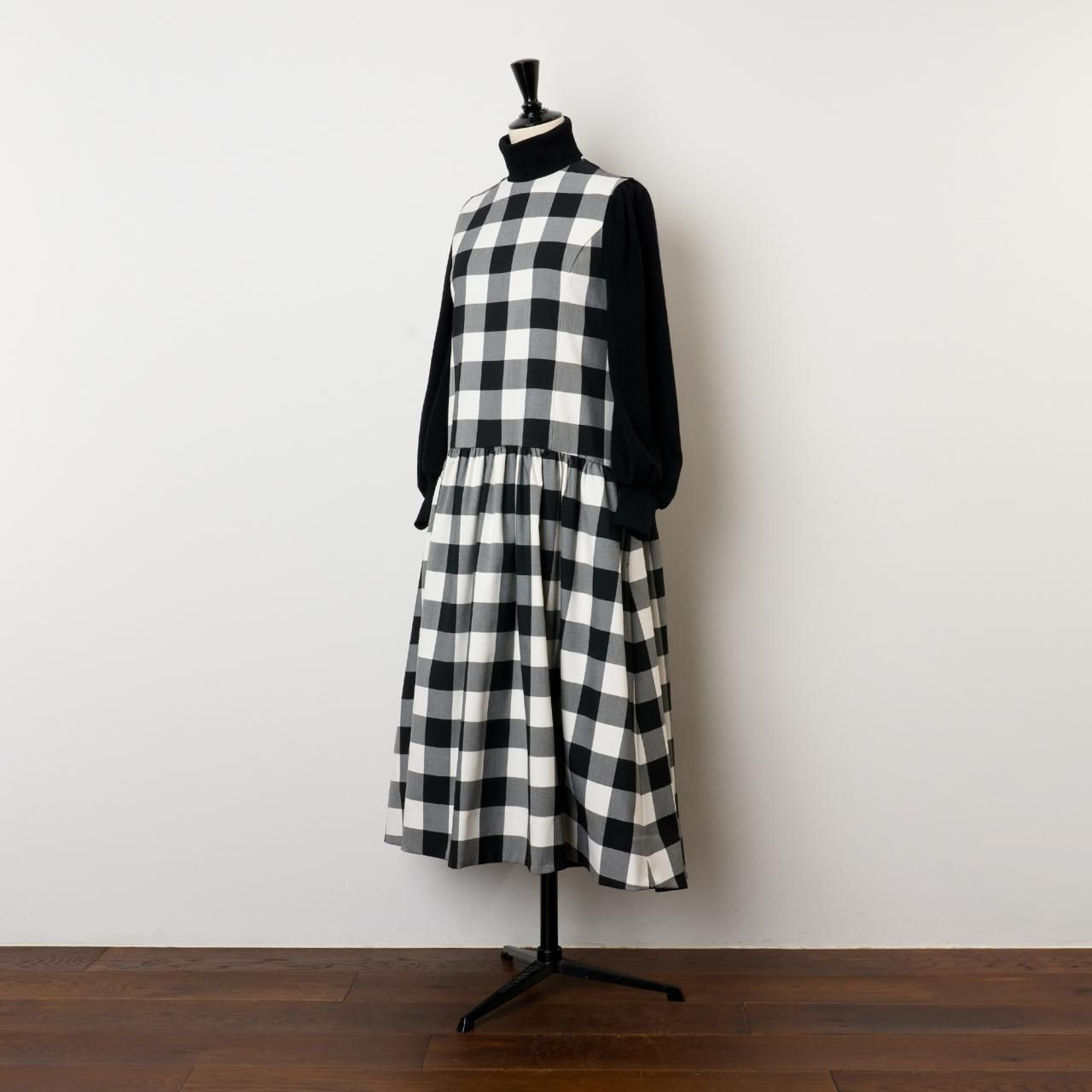 Pale Jute Block Check one-piace IIIblack × white - Pale Jute