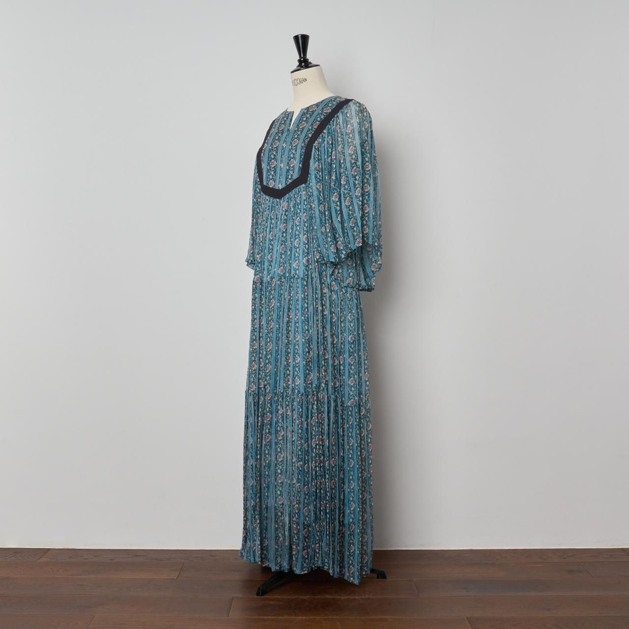 Pale Jute ブルーワンピース Pale Jute Petal frill one-pieceblue - Pale Jute
