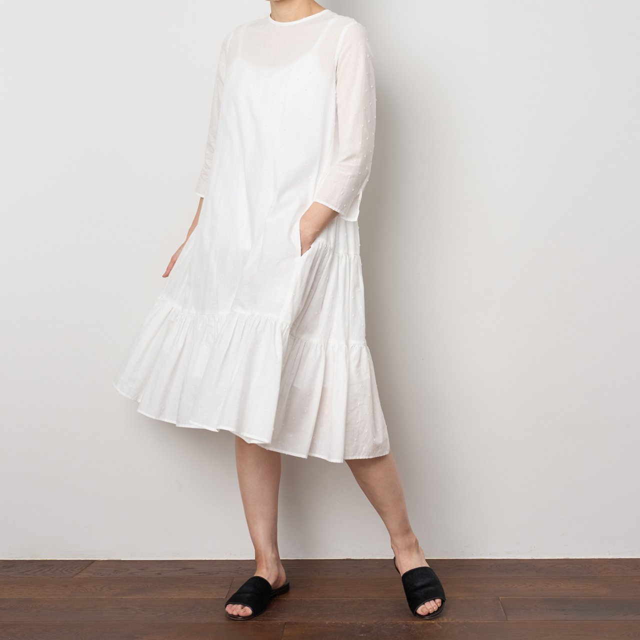Pale Jute <BR>Tiered dots one-piece<BR>white  white