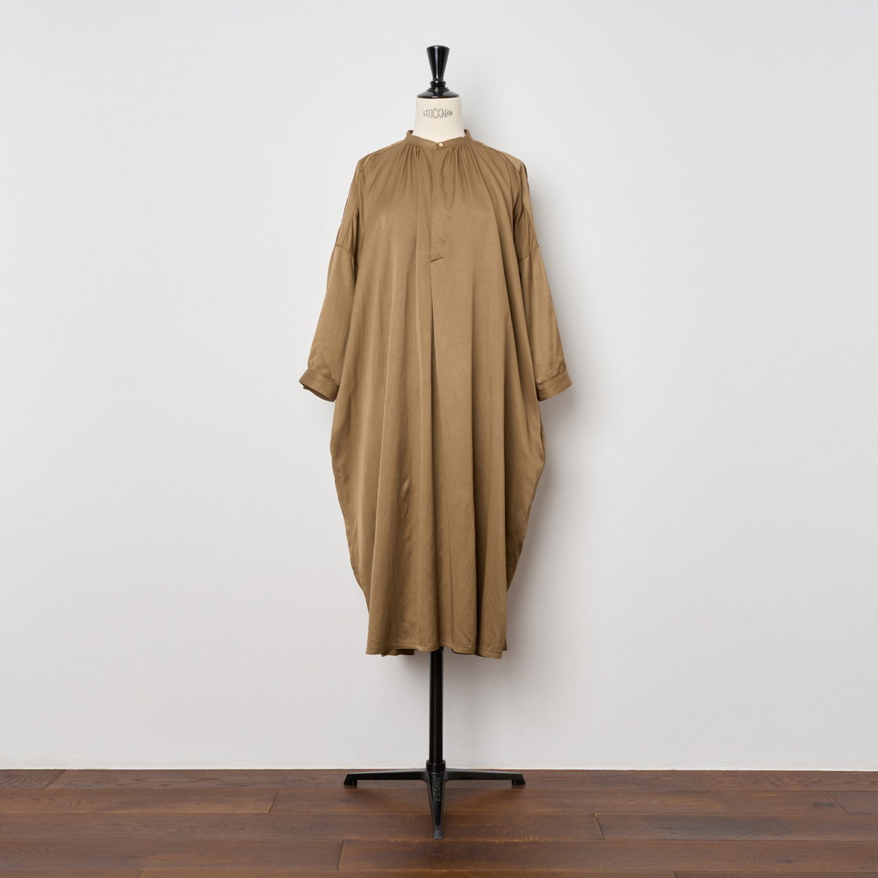 suzuki takayuki<BR>slip-on dress<BR>brown olive