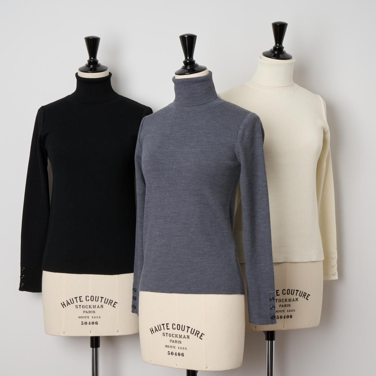 Pale Jute<BR>Basic turtleneck knit