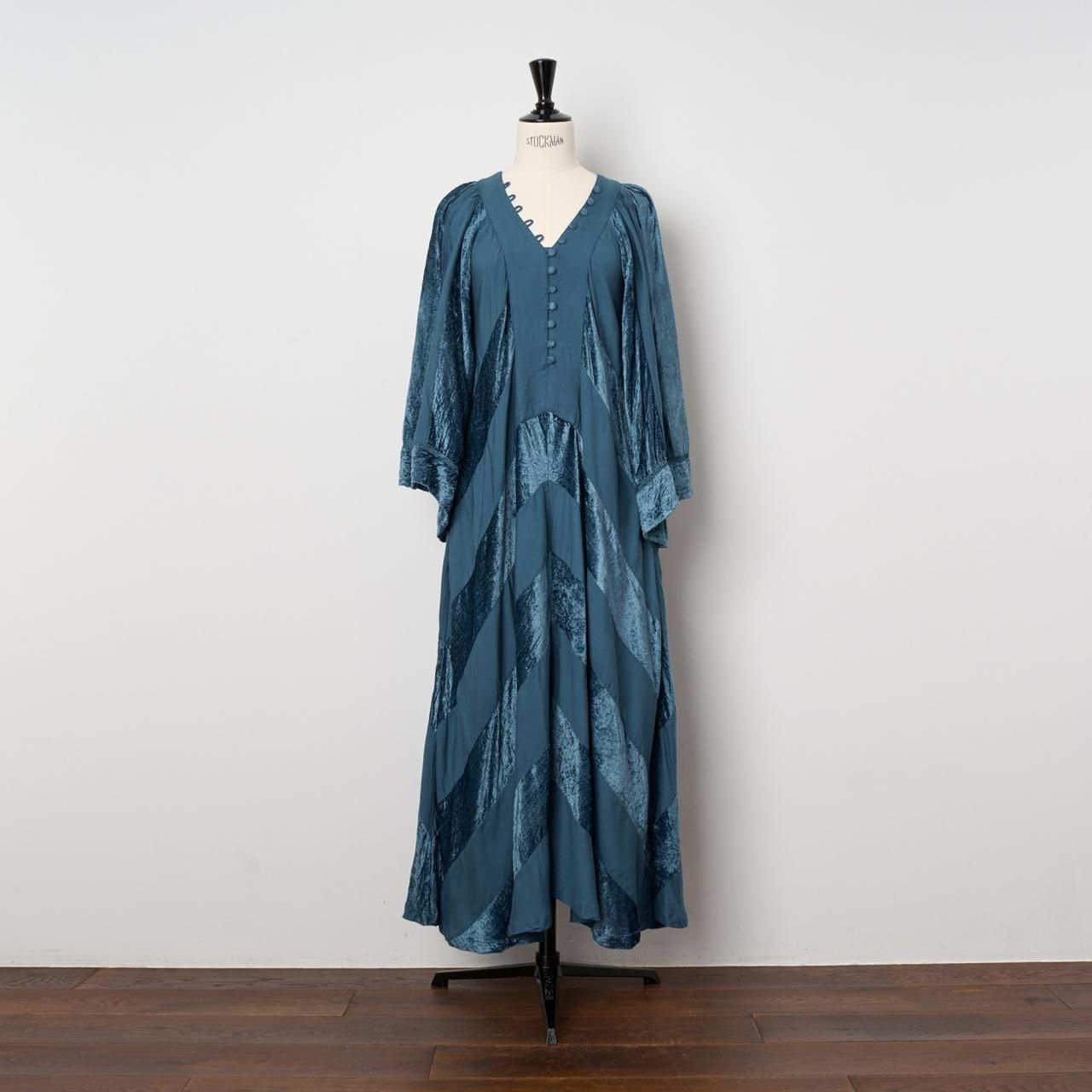 Pale Jute ブルーワンピース Pale Jute Petal frill one-pieceblue - Pale Jute
