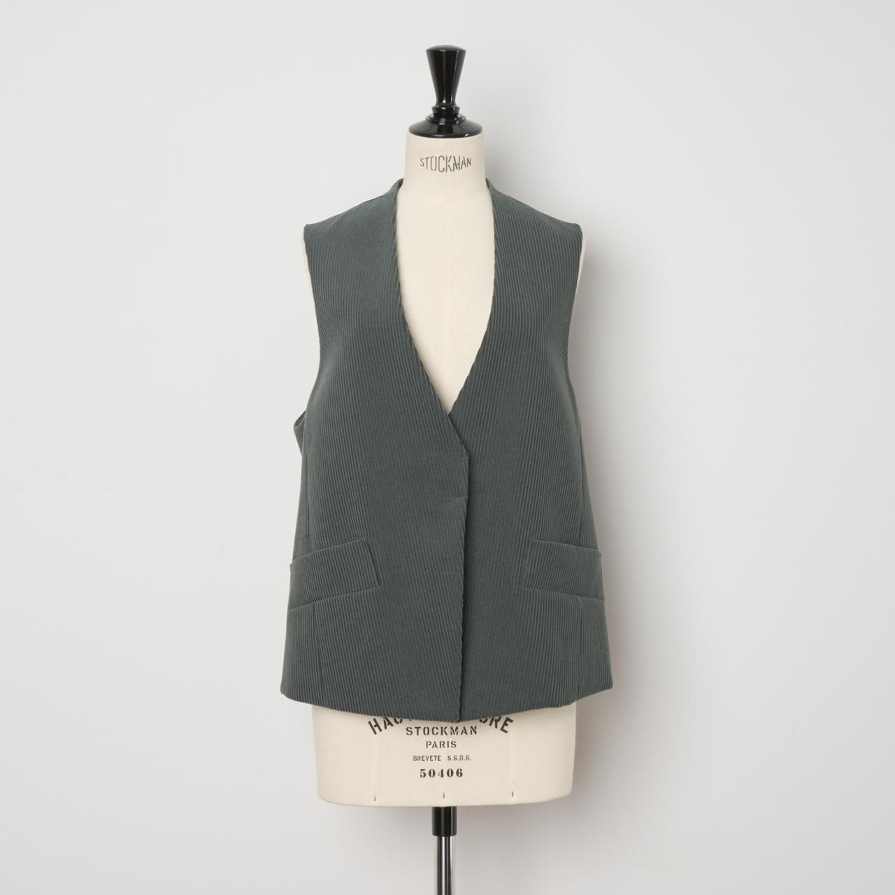 pelleq<BR>W cord colorless waist coat<BR>sage