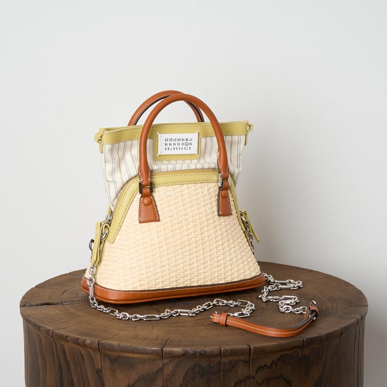 Maison Margiela PARISFEMME5ACマイクロバッググリーン - Pale Jute Maison Margiela PARISFEMME5ACマイクロバッググリーン - Pale Jute