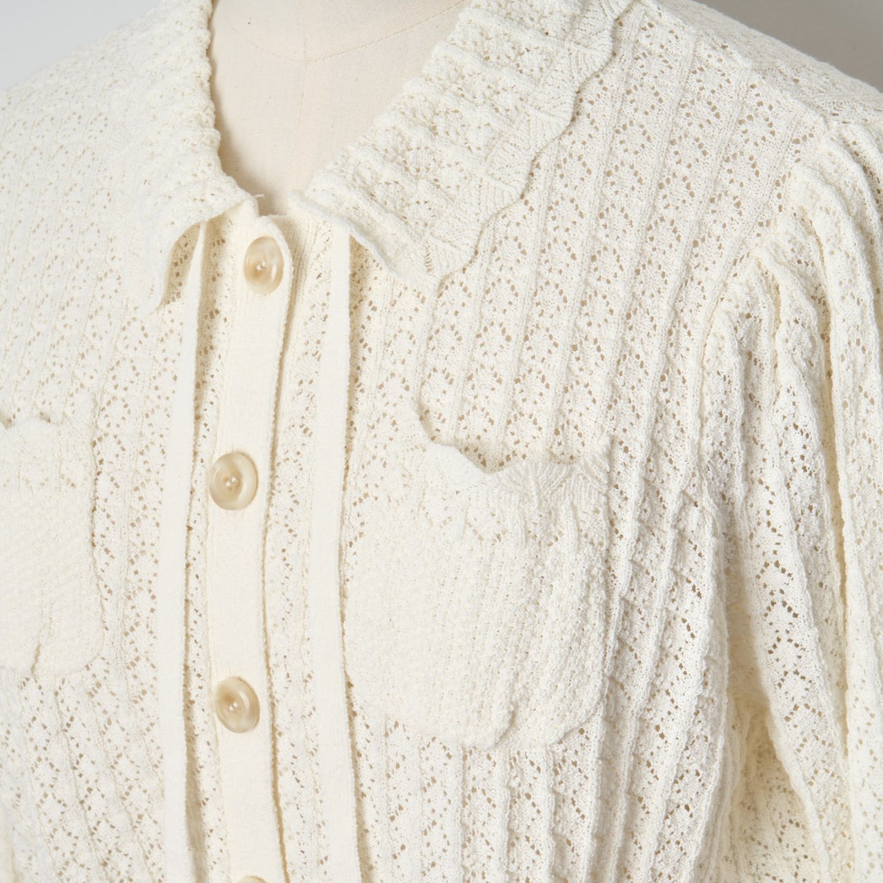 Pale jute classical race knit | www.causus.be