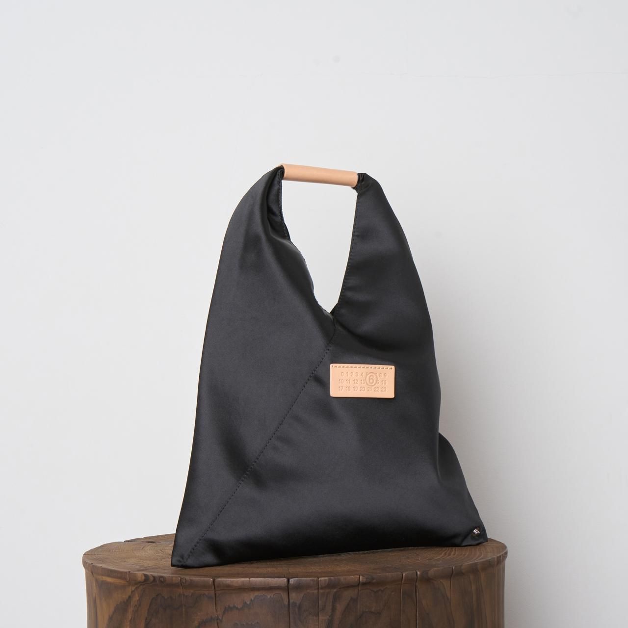 MM6 Maison Margiela ジャパニーズバッグ スモールブラック MM6 Maison Margiela ジャパニーズバッグ スモールブラック